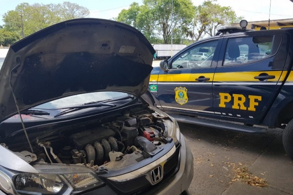 Homem é preso circulando com carro roubado há três anos em Itabuna