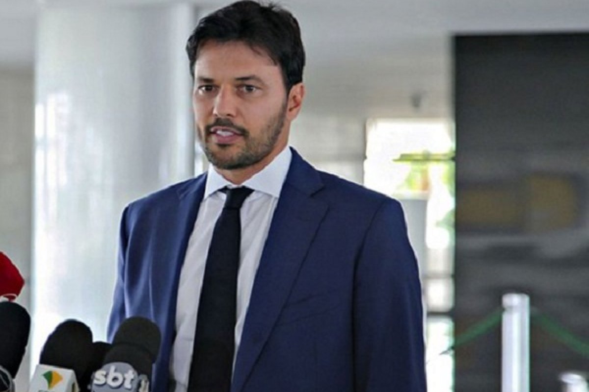 Ministro das Comunicações, Fábio Faria é diagnosticado com Covid-19