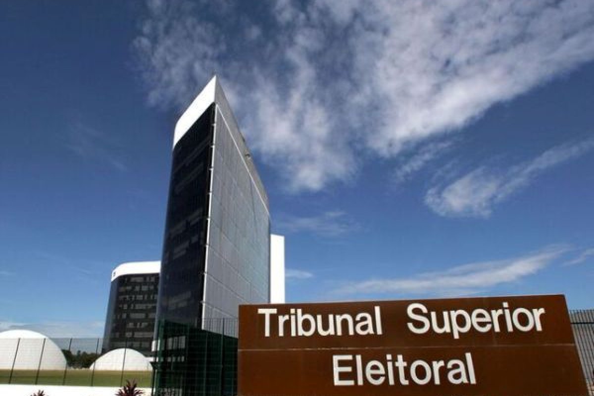 Eleições 2020: TSE e CPMI das Fake News firmam parceria para combater fake news