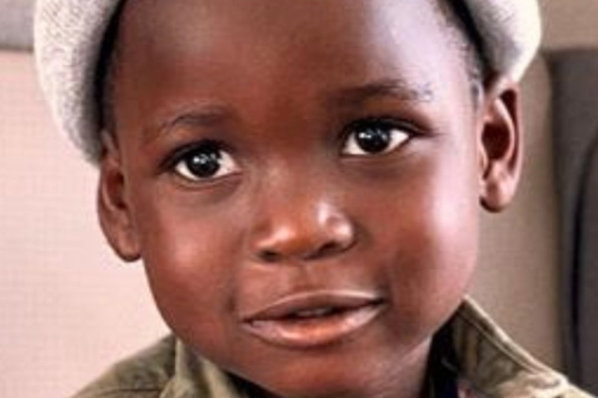 Bruno Gagliasso e Giovanna Ewbank apresentam o segundo filho adotivo