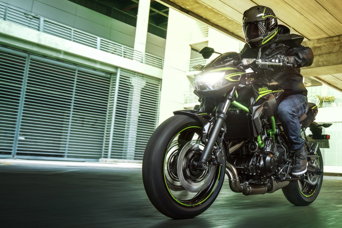 Kawasaki Z650 chega à linha 2021 com novo design