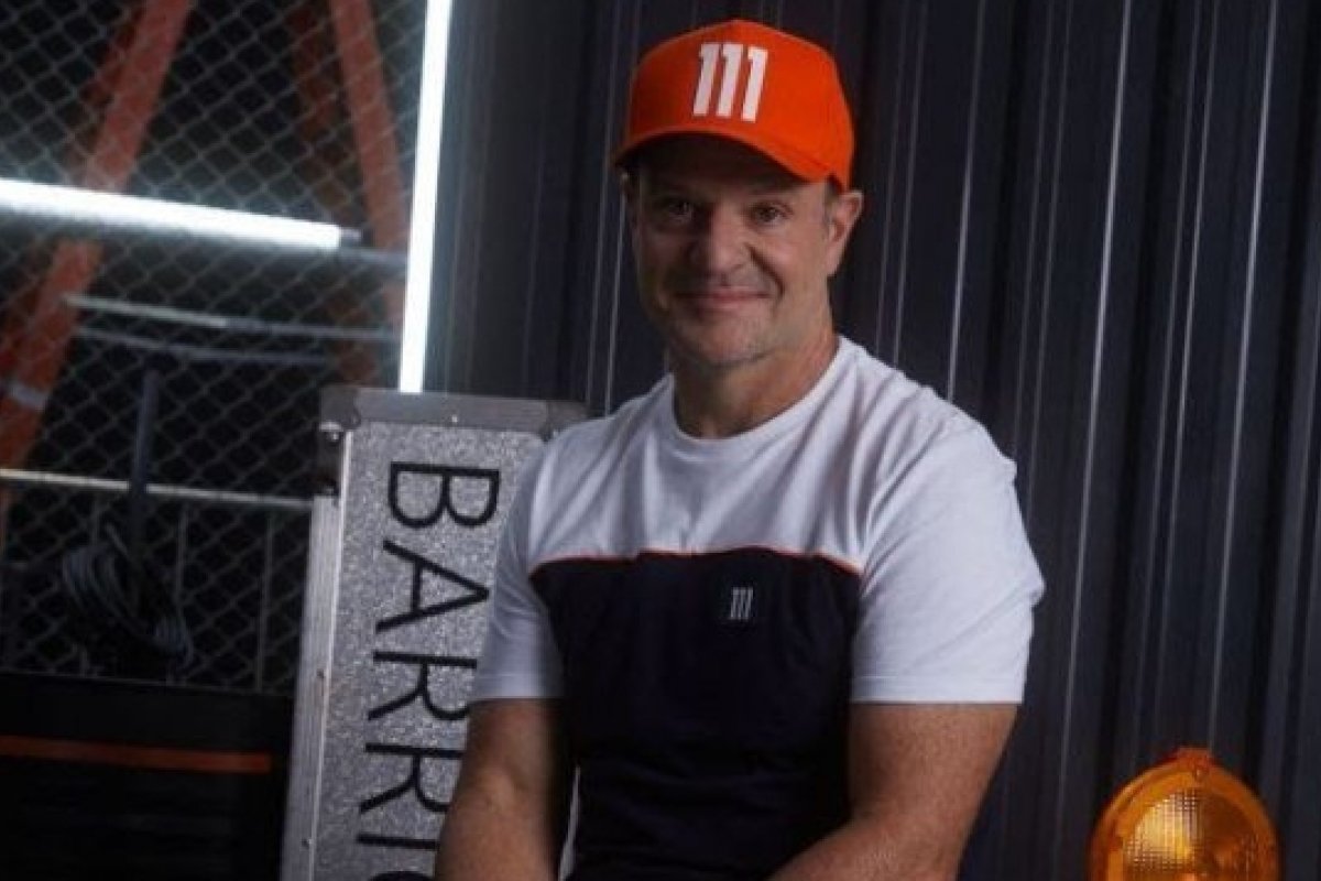Netshoes lança coleção  exclusiva com o piloto Rubinho Barrichello