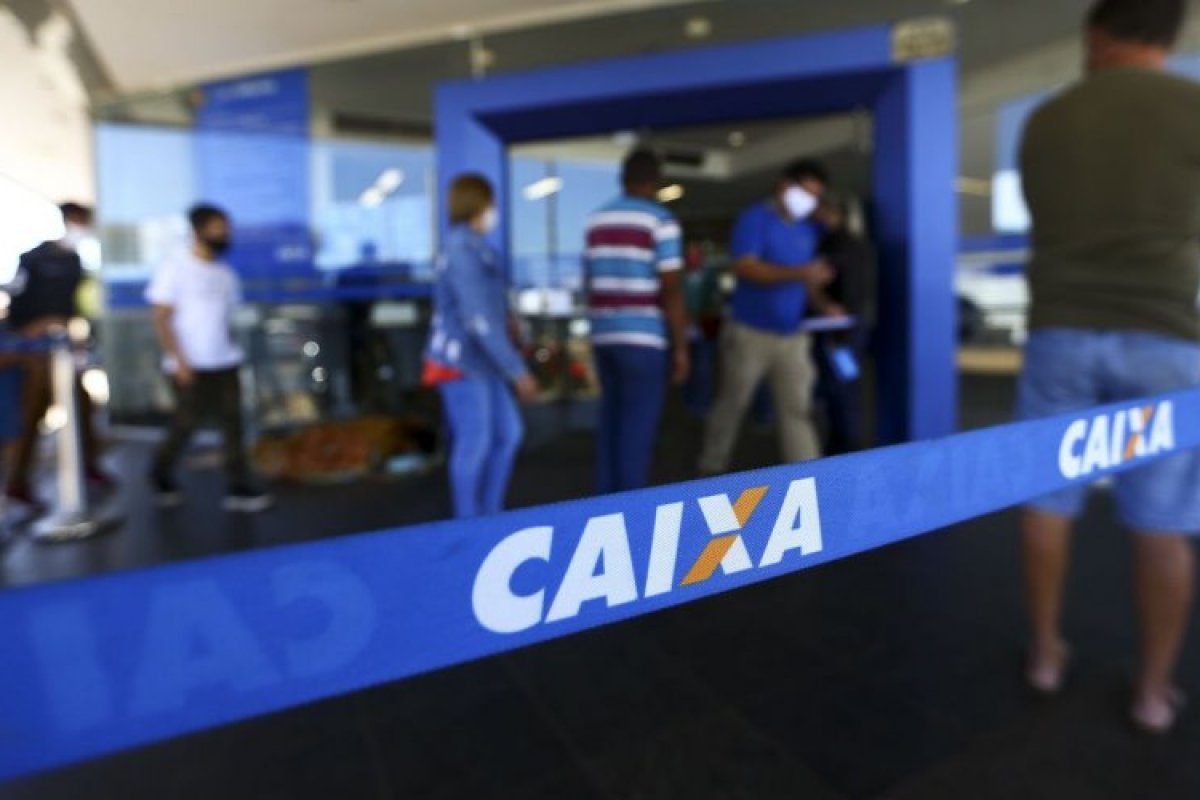 Caixa abre 772 agências neste sábado para pagar saque emergencial do FGTS