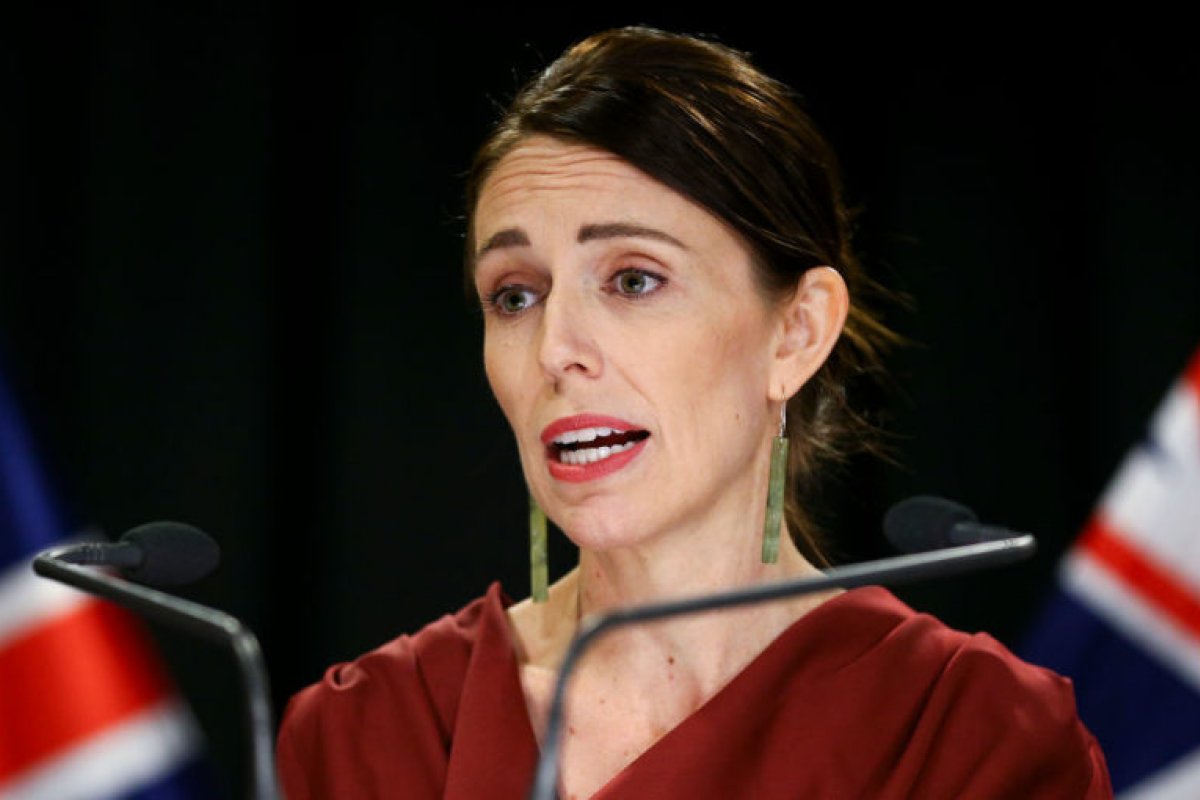 Primeira-ministra da Nova Zelândia tem vitória esmagadora com 49% dos votos em seu partido