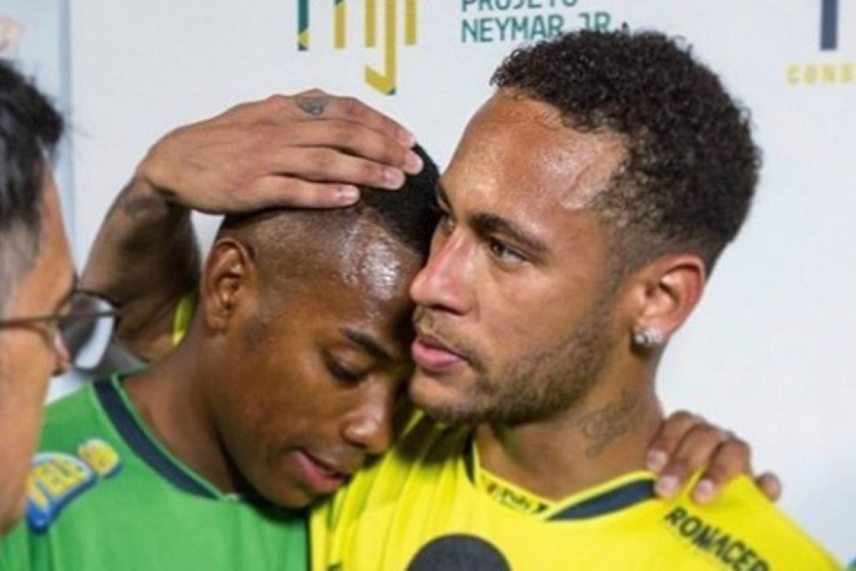 Neymar declara apoio a Robinho após ele ter sido condenado por estupro na Itália