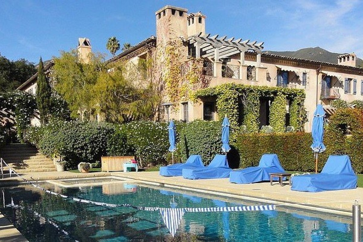 Você pode usar e abusar da mansão de Meghan e Harry nos EUA por R$ 4 mil a hora