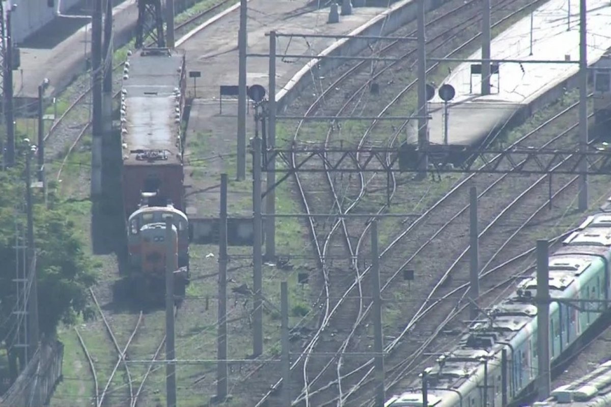 Bandidos fazem maquinistas de trem como reféns no Rio de Janeiro