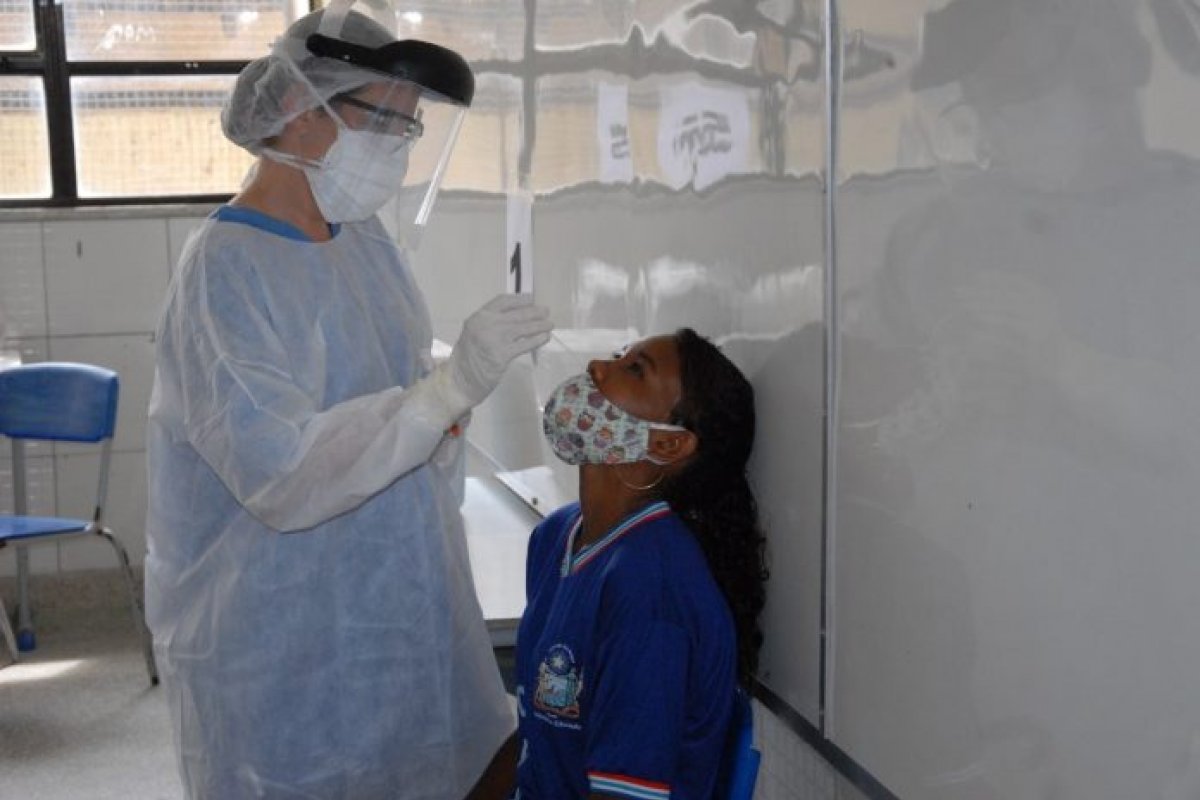 Governo da Bahia aplicará teste para coronavírus na comunidade escolar da Liberdade e região nesta quarta (21)