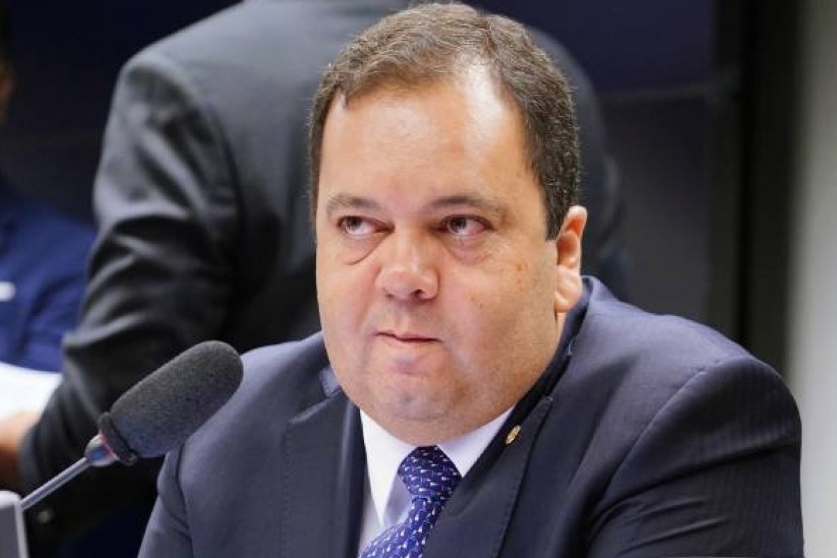 Elmar, Elmar, as amizades podem te lascar!