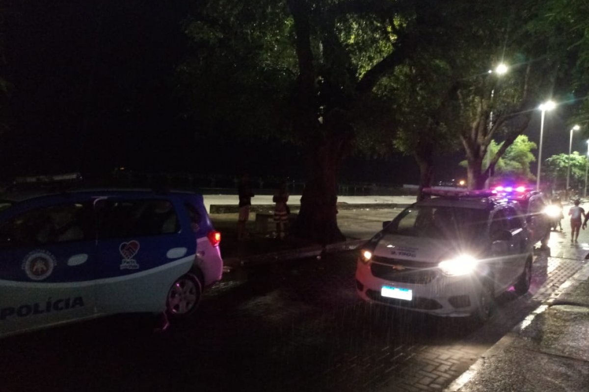 PM encerra festa paredão na Orla de São Tomé de Paripe, em Salvador