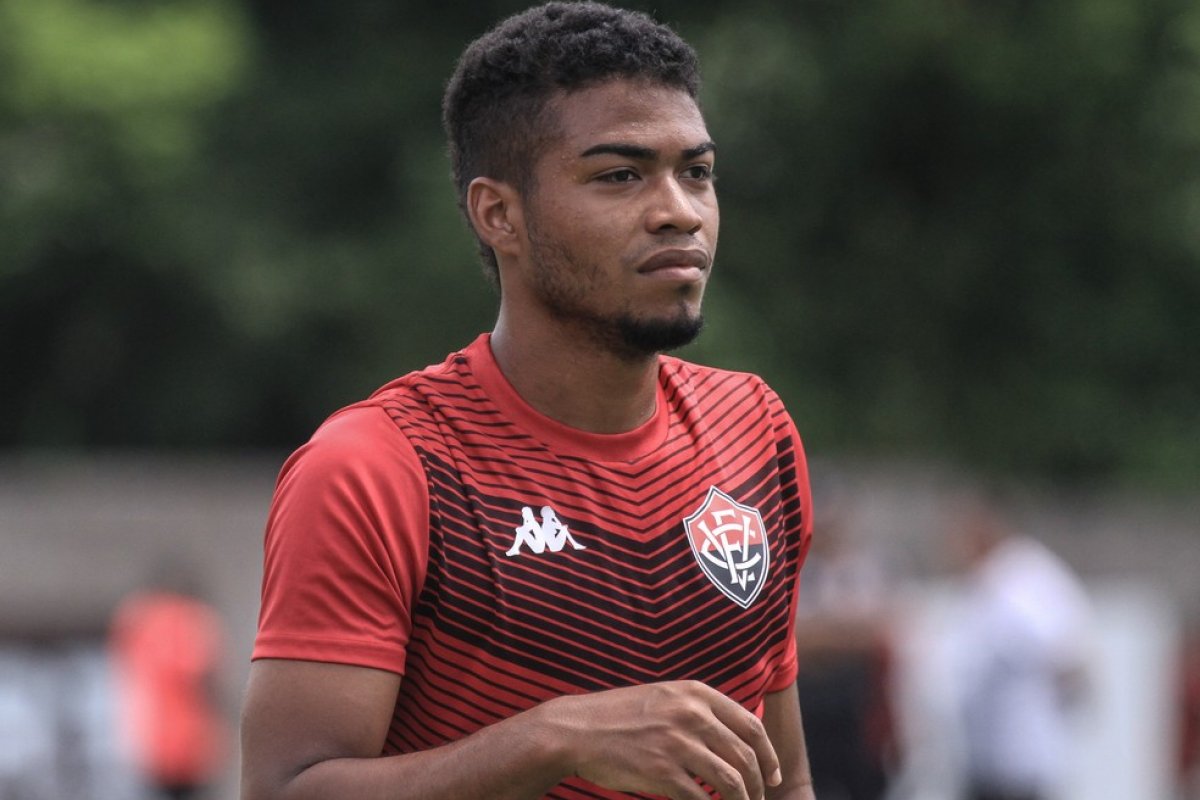 Vitória acerta empréstimo de Ruan Levine para o Jacuipense