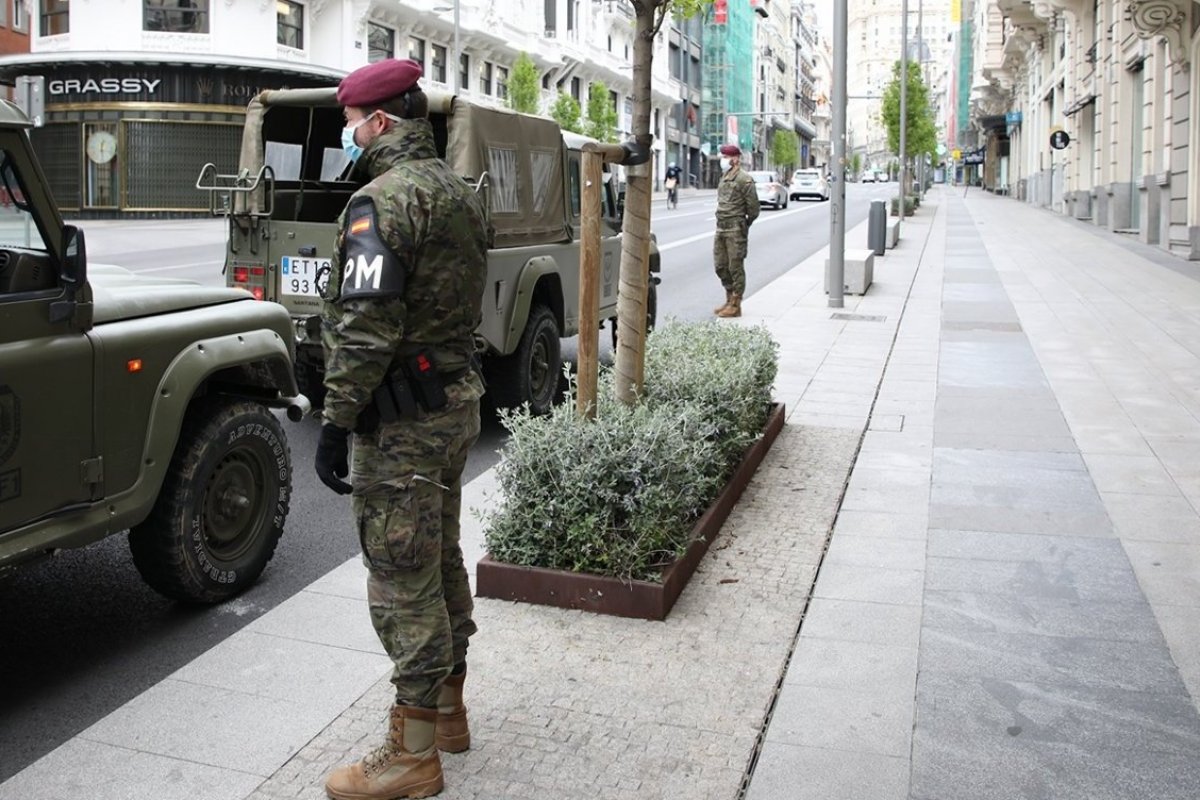 Capital da Espanha avalia toque de recolher para conter 2ª onda do coronavírus