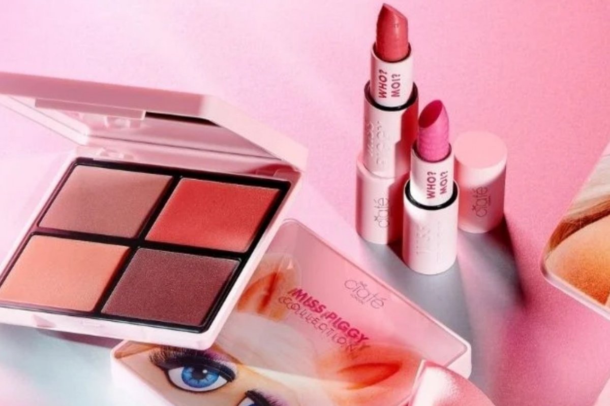 Marca lança coleção de maquiagem inspirada na icônica personagem de Muppets