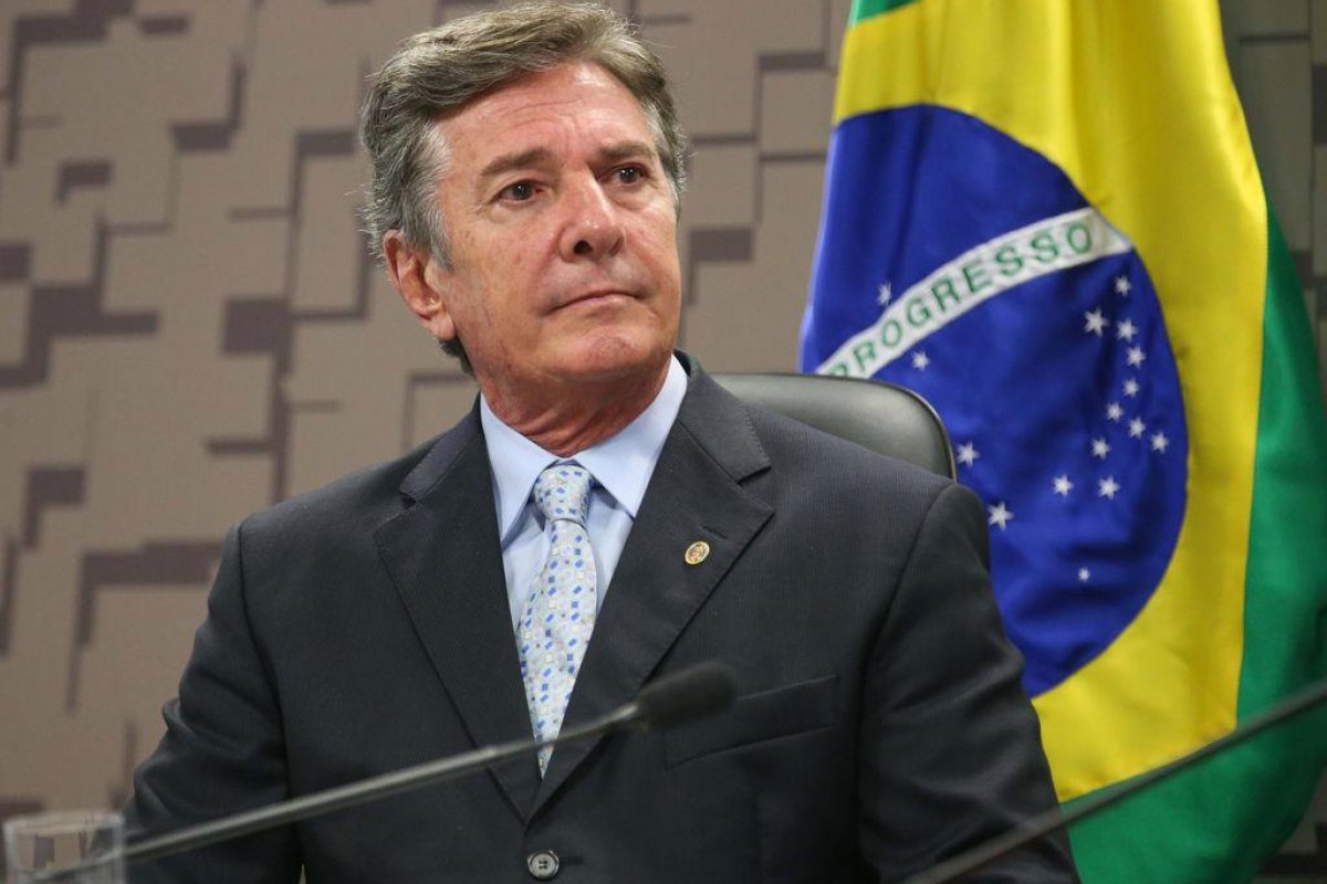 Polícia Federal cumpre mandado de busca em endereço de Fernando Collor em São Paulo