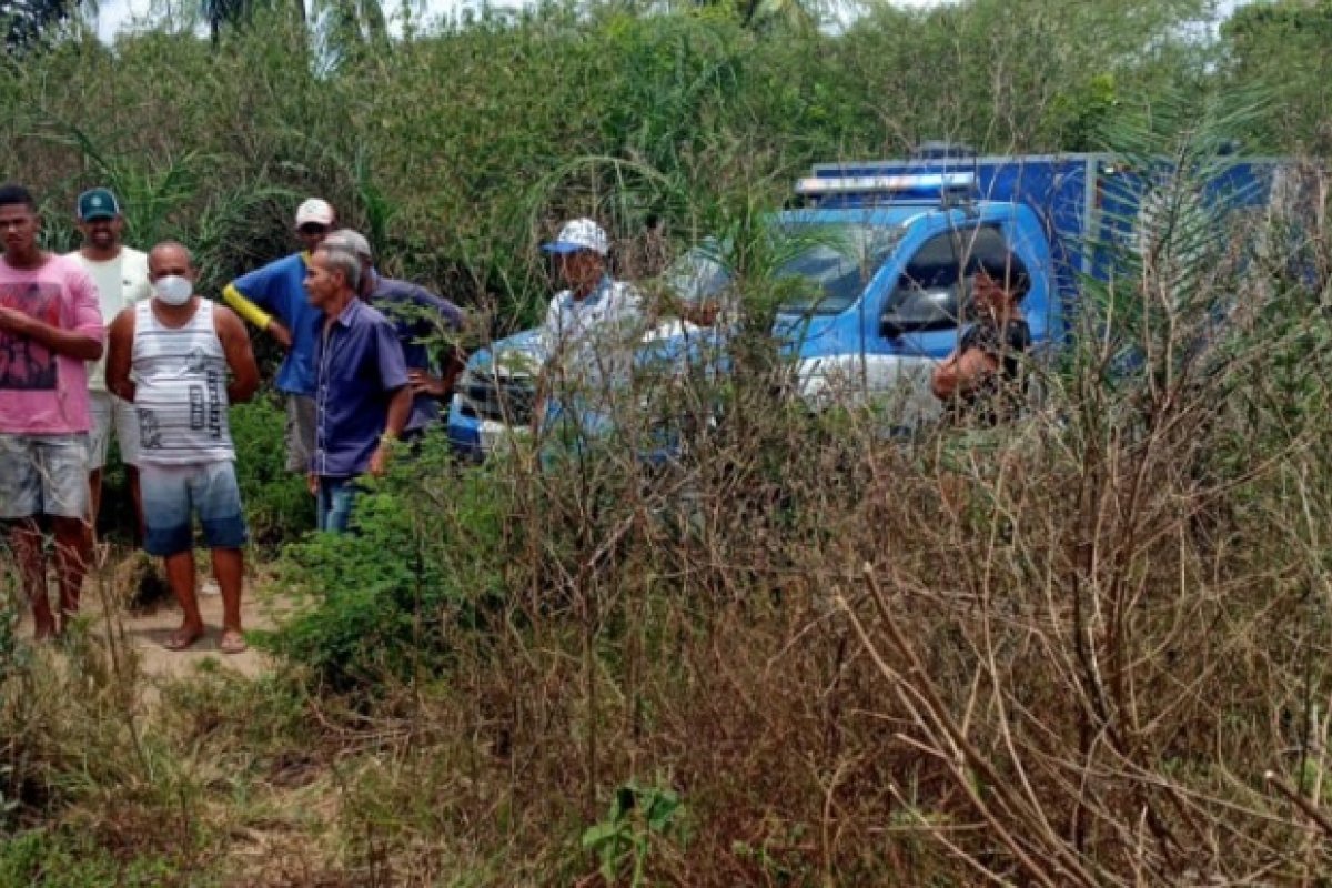 Criança de 11 anos é morta com golpes de foice durante assalto