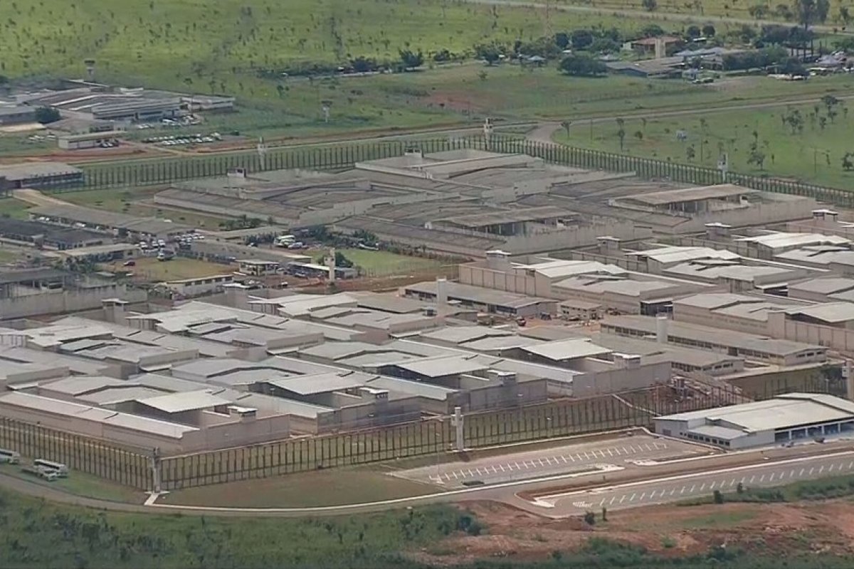 Jovem preso por crime que não cometeu deve deixar prisão nesta quinta-feira (22)