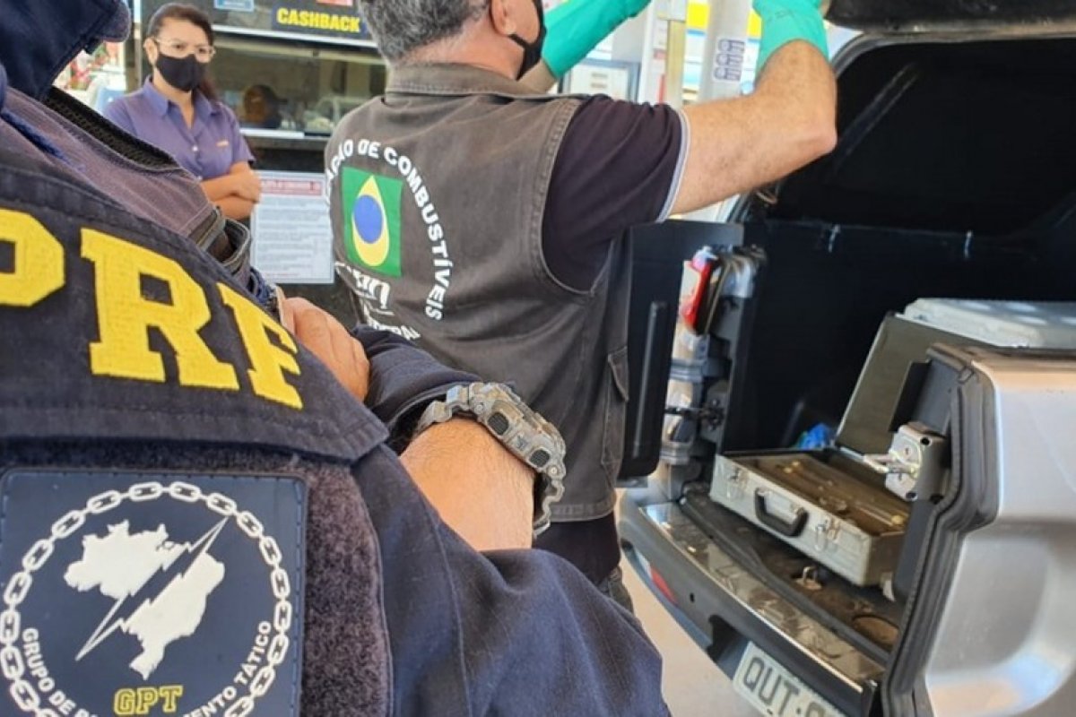 Operação encontra indícios de adulteração em combustíveis vendidos em postos de Morro do Chapéu