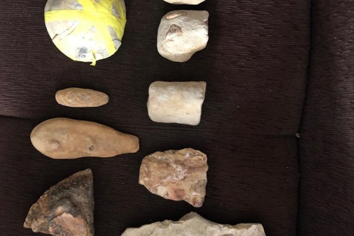 Polícia Federal cumpre mandados em operação de combate ao tráfico de fósseis no CE