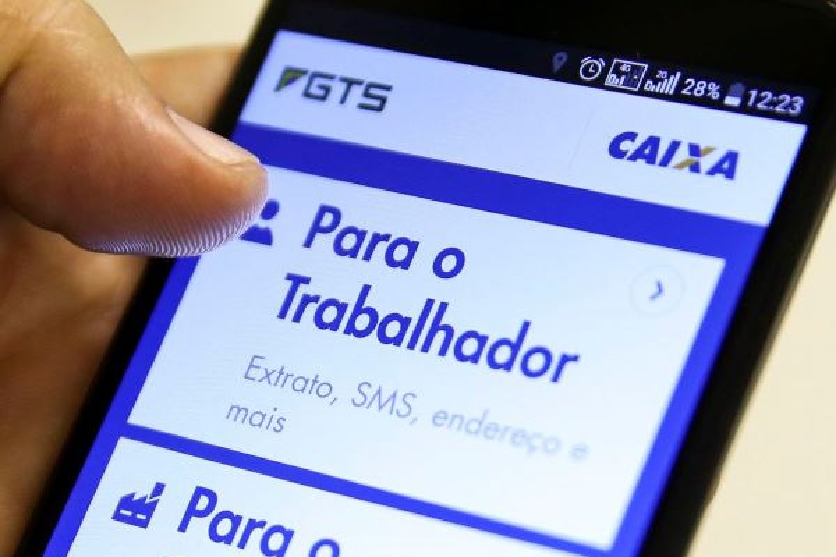 BC anuncia que Pix poderá ser usado para recolhimento do FGTS