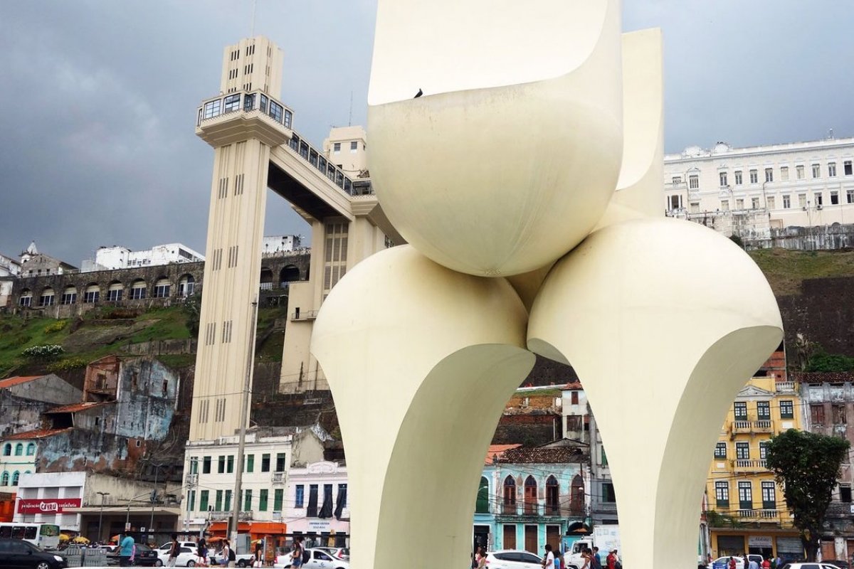 Prefeitura tem parecer favorável para reconstrução de monumento de Mario Cravo