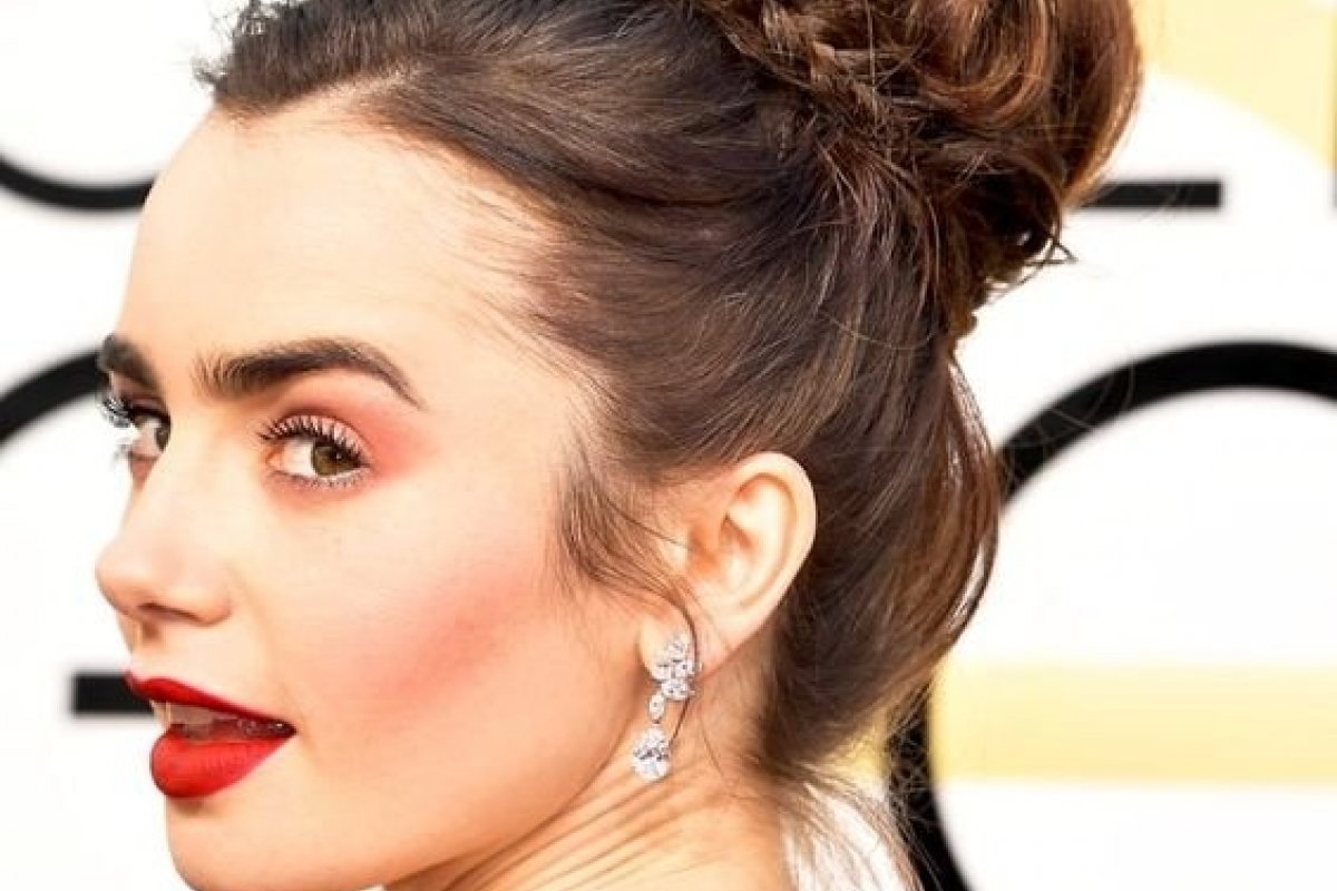 Coque alto é o penteado perfeito para os dias de calor
