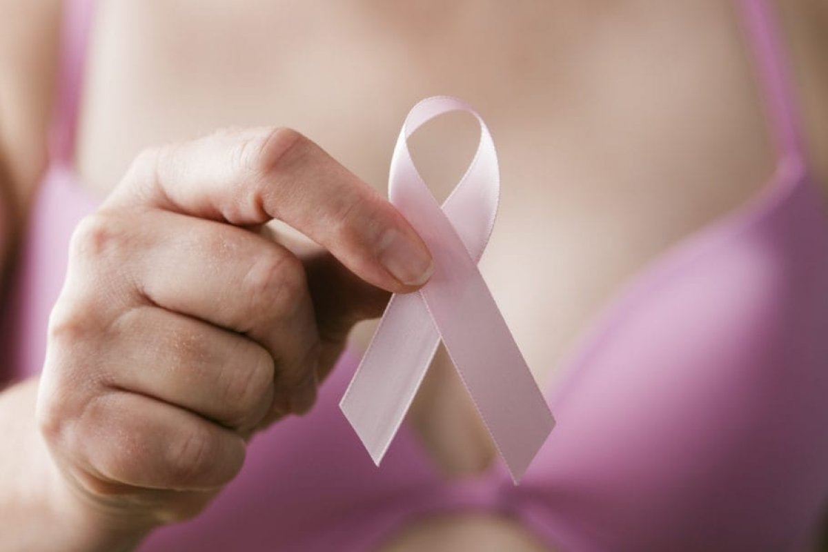 Outubro Rosa: Mastologista fala sobre cirurgias reparadoras em pacientes com câncer de mama