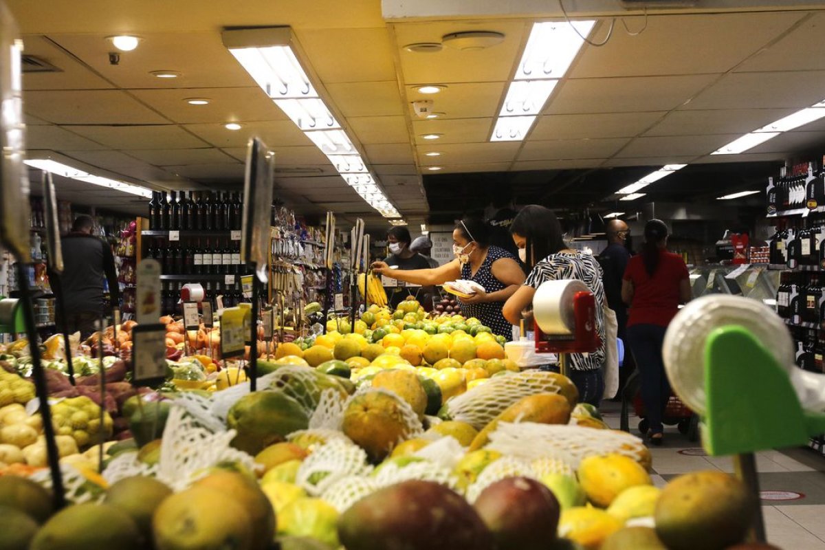 Prévia da inflação sobe 0,94% em outubro, aponta IBGE
