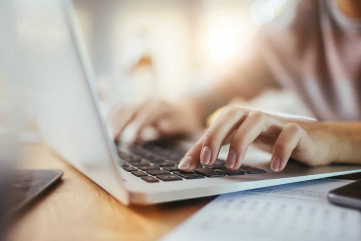 Número de alunos em cursos de graduação EaD cresce 378,9% nos últimos dez anos