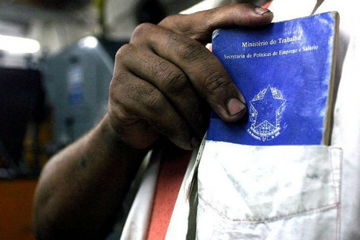 IBGE: mulheres, negros e nordestinos foram os mais afetados pelo desemprego em setembro