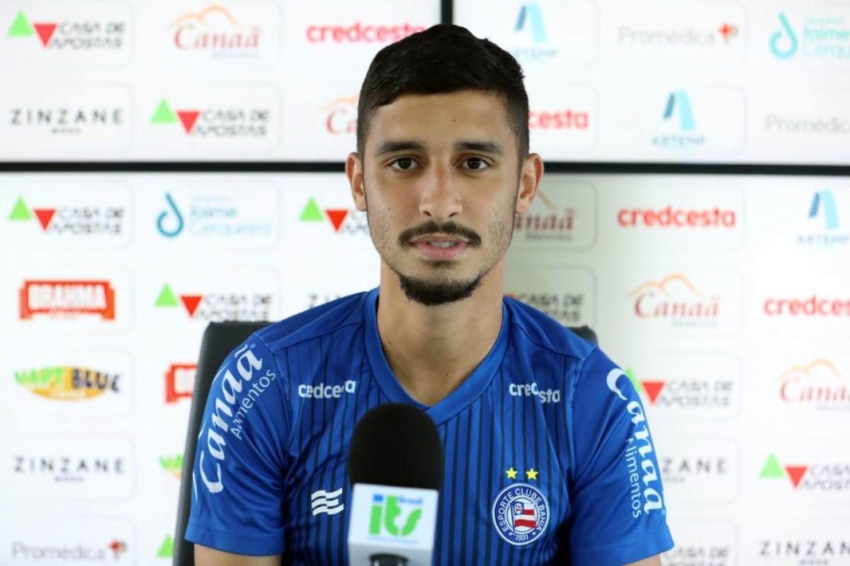 Em entrevista, meia do Bahia analisa volta da Sul-Americana