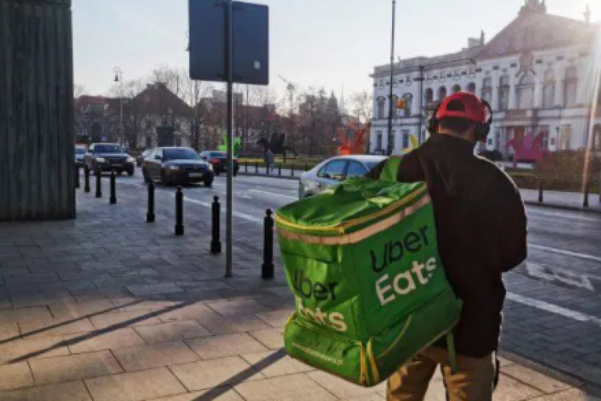 Uber Eats deixa de operar na Argentina e na Colômbia
