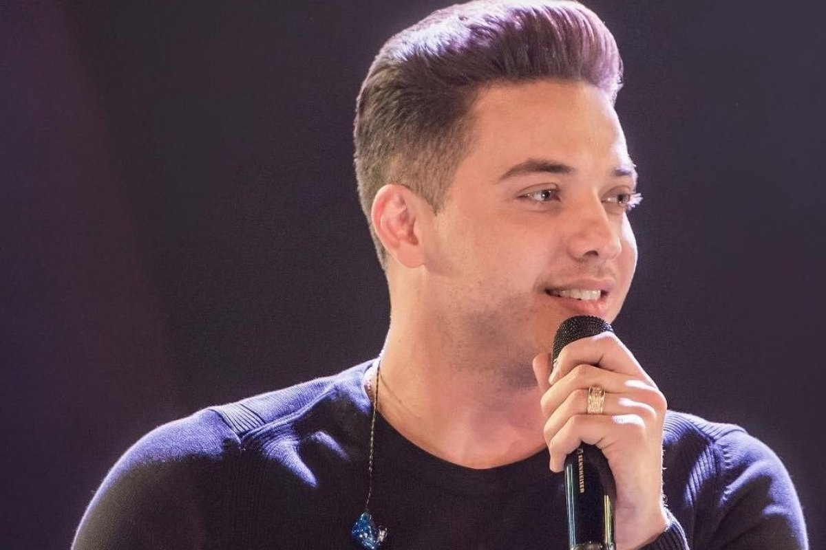 Wesley Safadão e Ana Caña comandam as lives deste sábado (24)