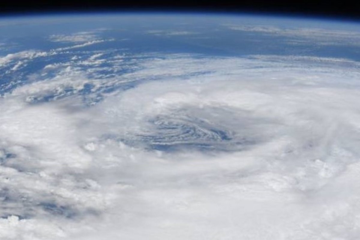 Governo das Filipinas retiram quase 1,8 mil pessoas de casa com aproximação de tempestade tropical