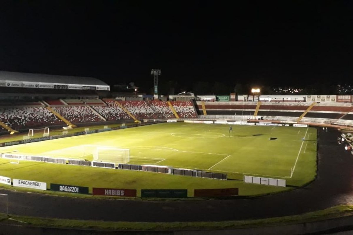 Vitória pressiona no segundo tempo, mas perde para Botafogo-SP e chega a sete partidas sem vencer