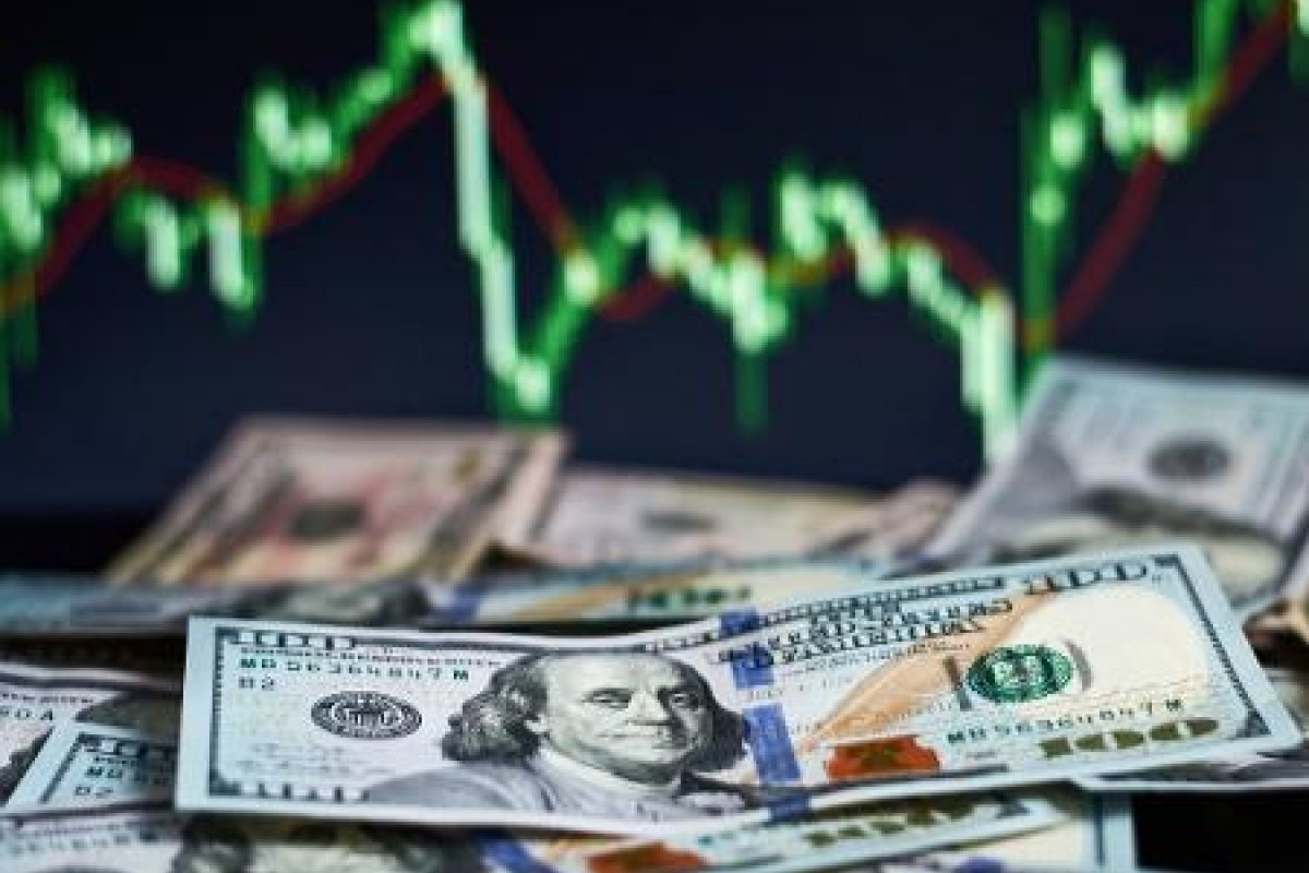 Banco Central bate recorde de remessas de dólares para o Brasil
