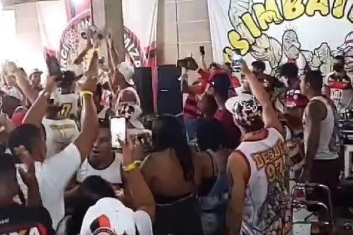 Vídeo: Torcida organizada do Vitória provoca aglomeração em shopping de Salvador