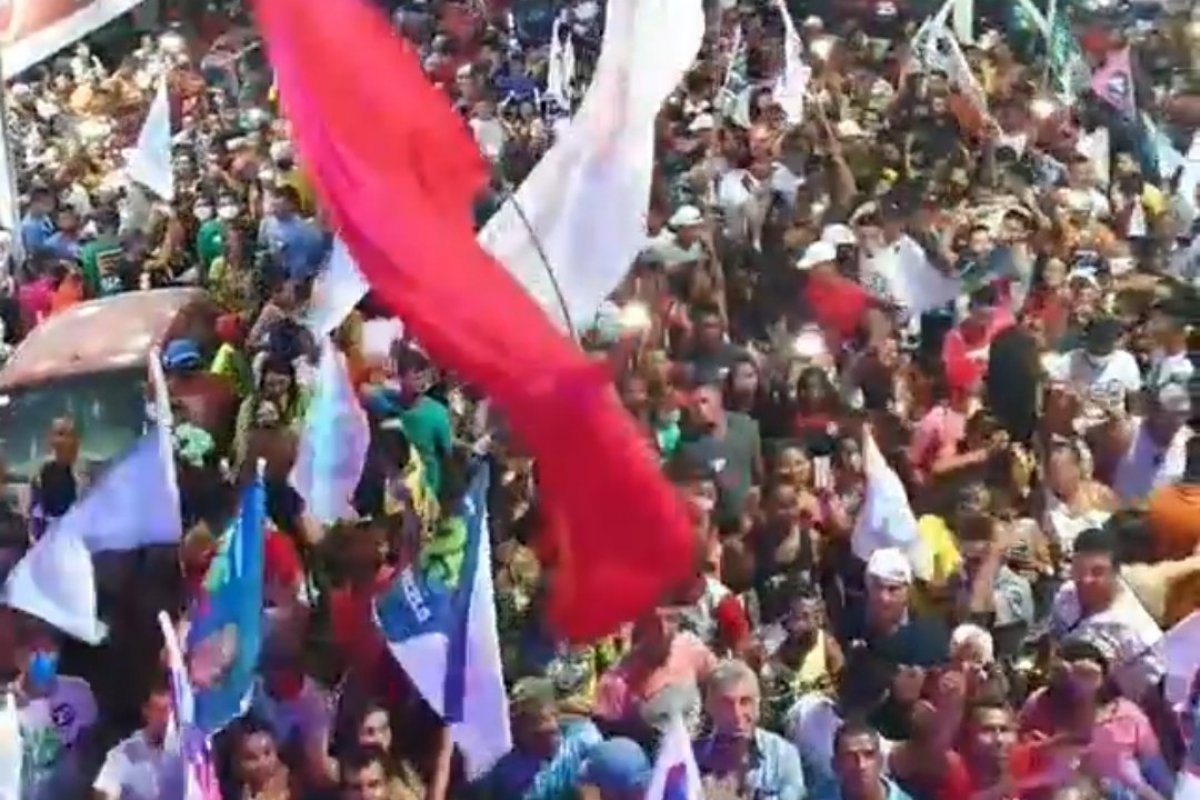 Vídeo: DEM faz aglomerações e vai contra tudo que ACM Neto pregou na pandemia