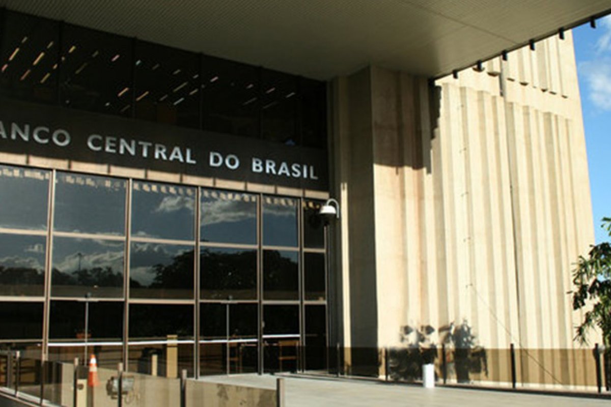 Banco Central reduz juros básicos para 6% ao ano