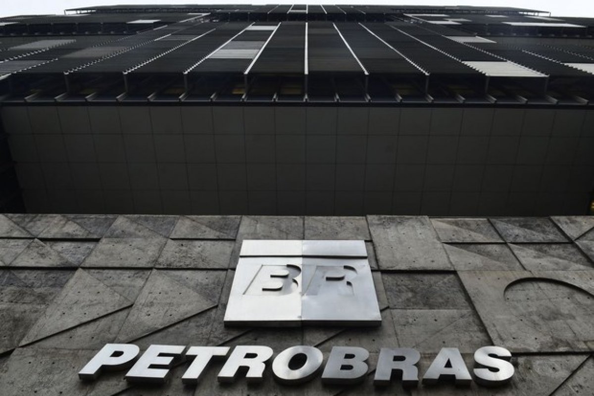 Petrobras reduz preço do diesel em 4% e o da gasolina em 5%
