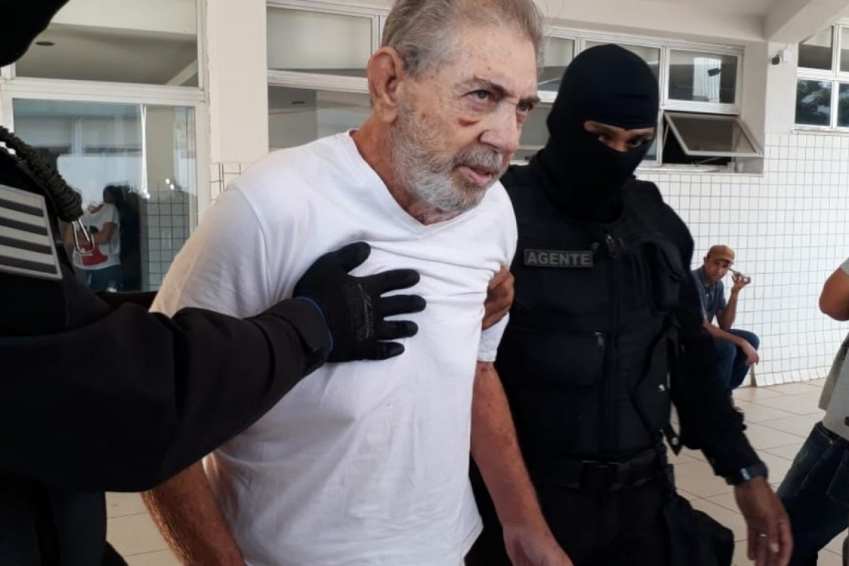 João de Deus segue internado em UTI de hospital particular