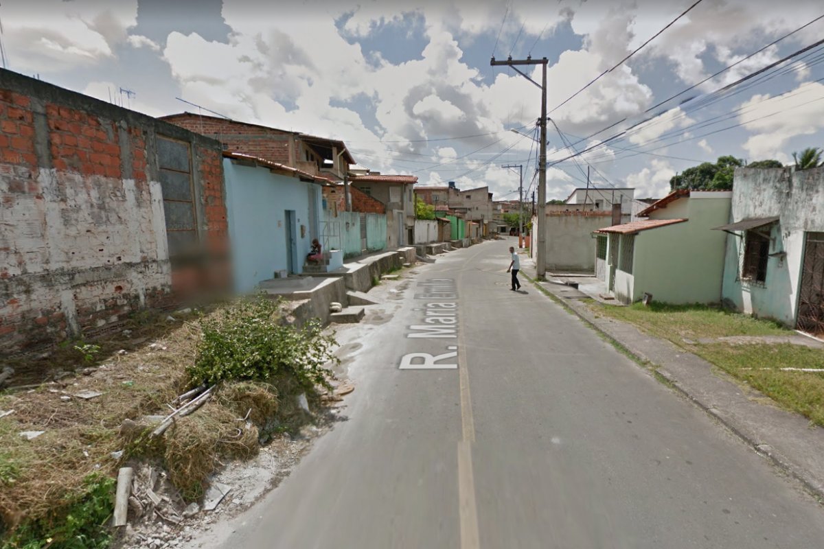 Mulher é assassinada a facadas em Camaçari