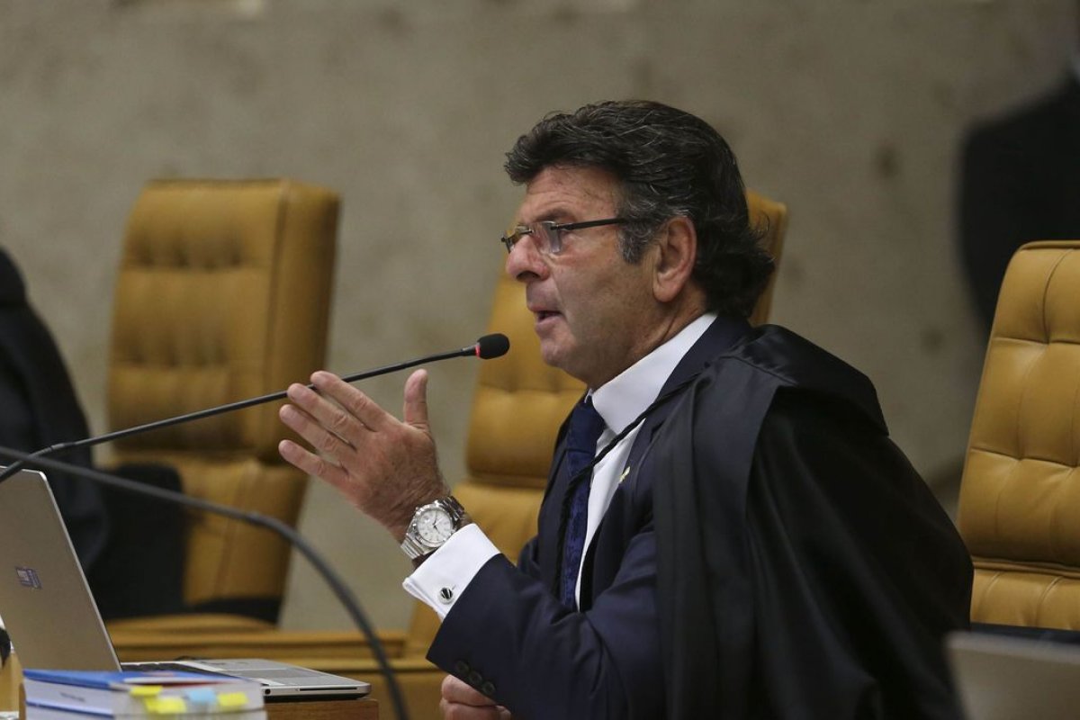 Luiz Fux decide adiar julgamento da mudança da regra dos royalties