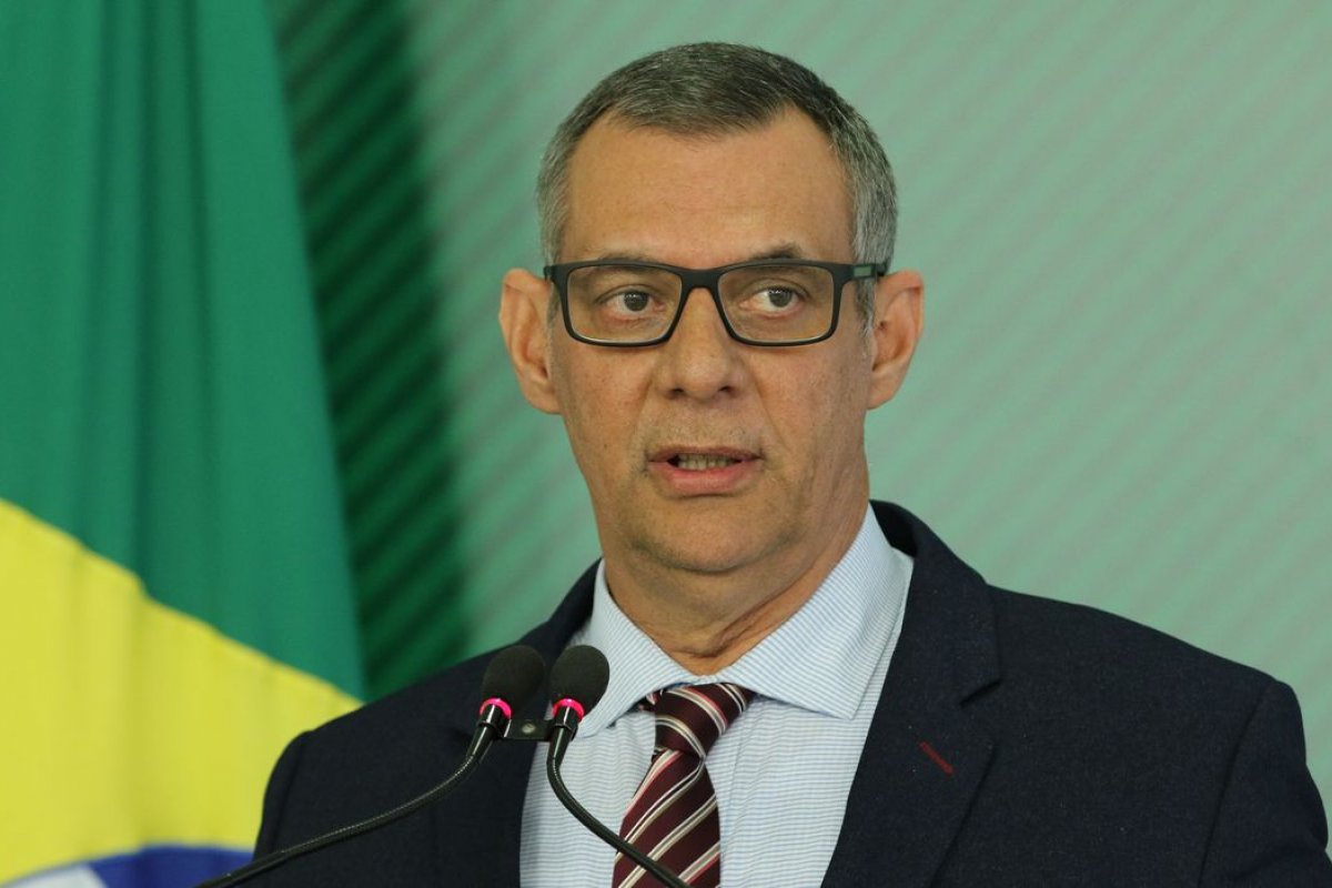 Ex-porta voz da presidência não cita nomes e faz critica velada a governo