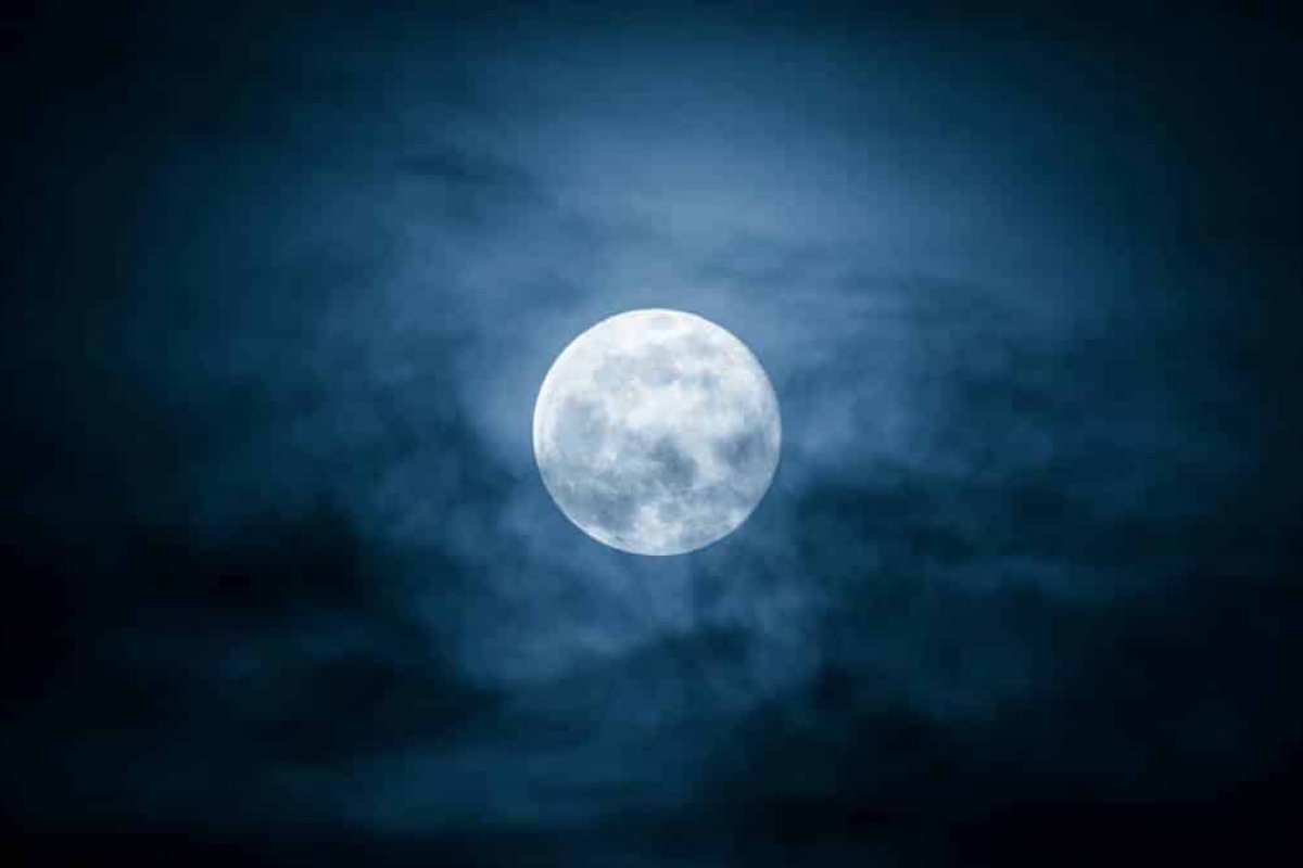 "Lua Azul" poderá ser vista a partir desde sábado (31)