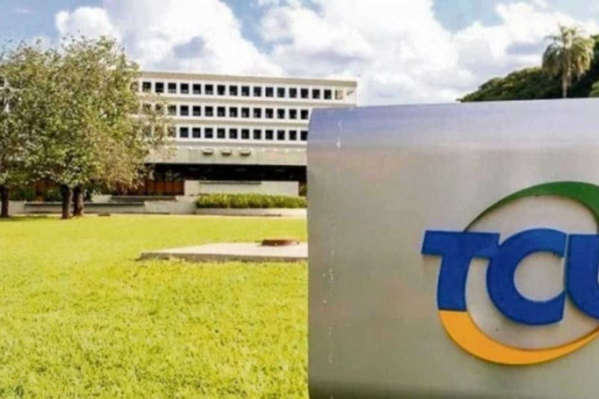 TCU coloca em risco meta flexível do orçamento de 2021 por não atender a lei