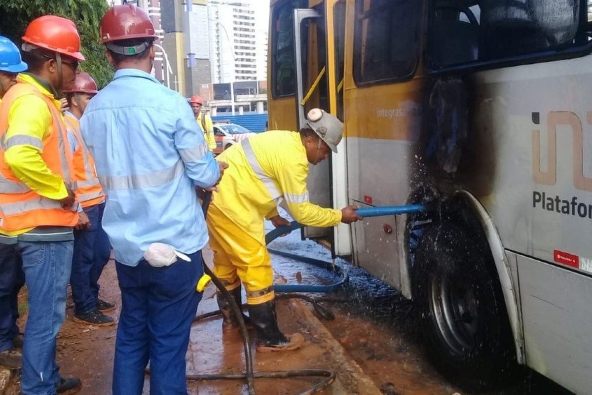 Boletim de trânsito: saiba quais vias registram congestionamento na manhã desta quinta-feira (1°)