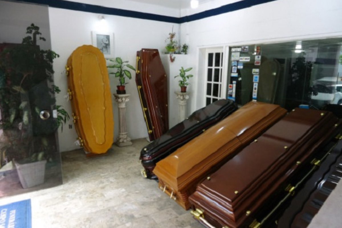 Operação Finados: Codecon notifica duas funerárias em Salvador por irregularidades