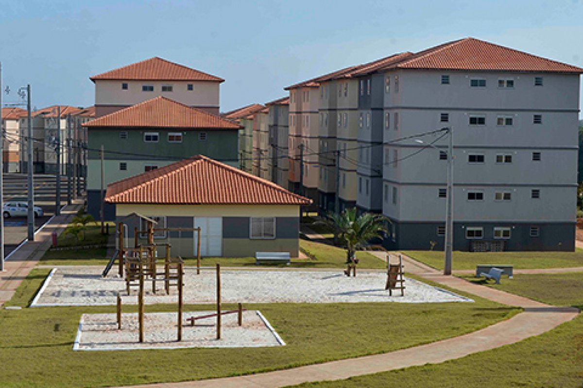 Polícia acompanha reintegração de posse no Jardim de Margaridas, em Salvador