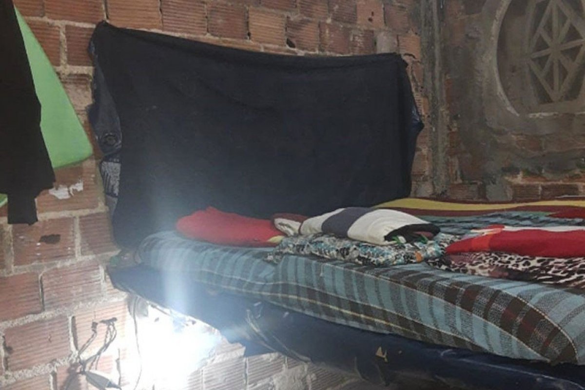 Mulher mantida em cárcere privado pelo marido há sete meses é resgatada pela PM