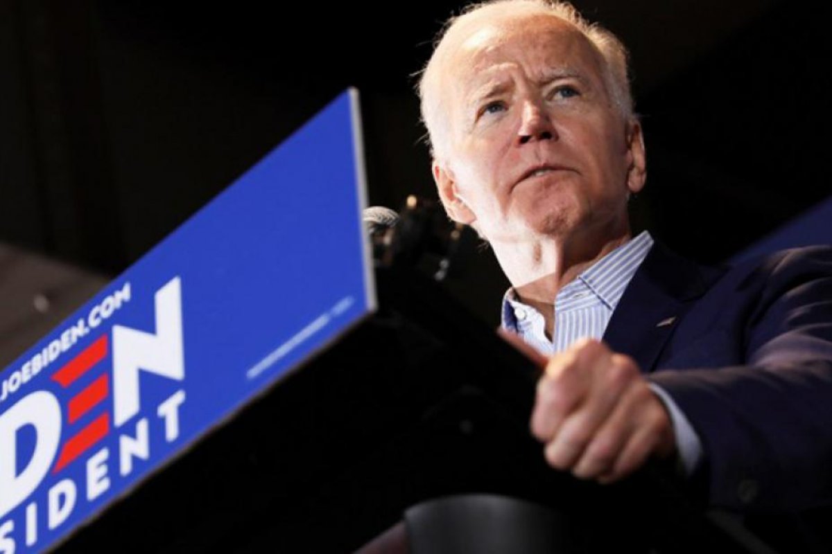 Pesquisa diz que 3 em cada 4 brasileiros que vivem no país votam em Biden